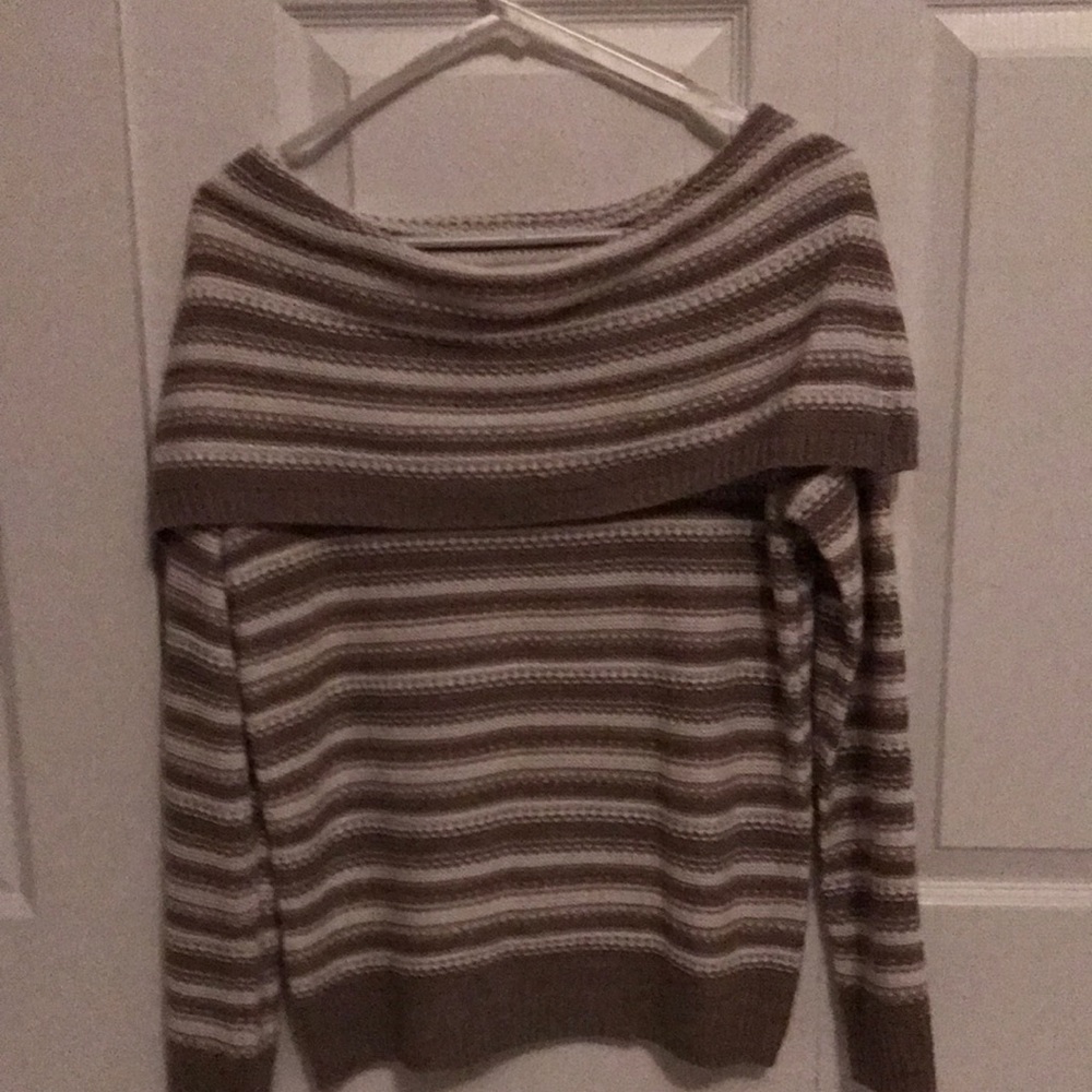New York & Co cream and Tan Sweater NWT size XS